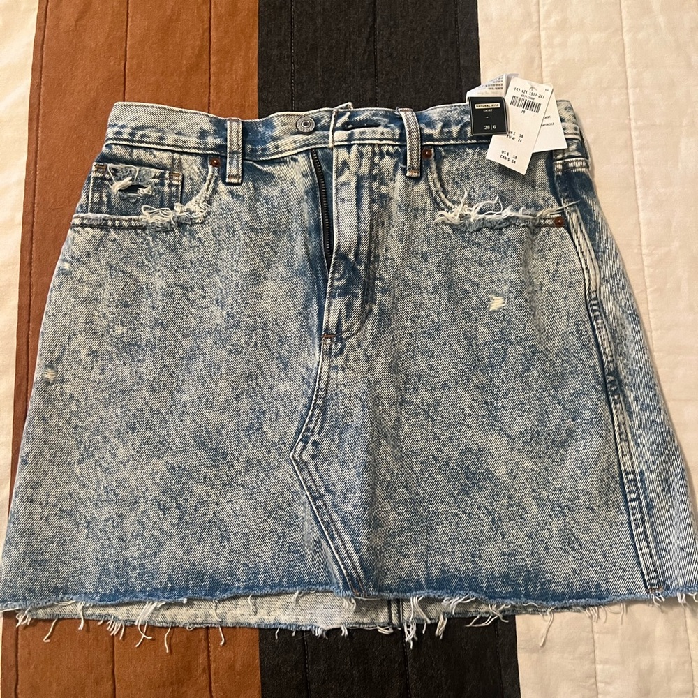 Abercrombie & Fitch Denim Blue Skirt size 6/28